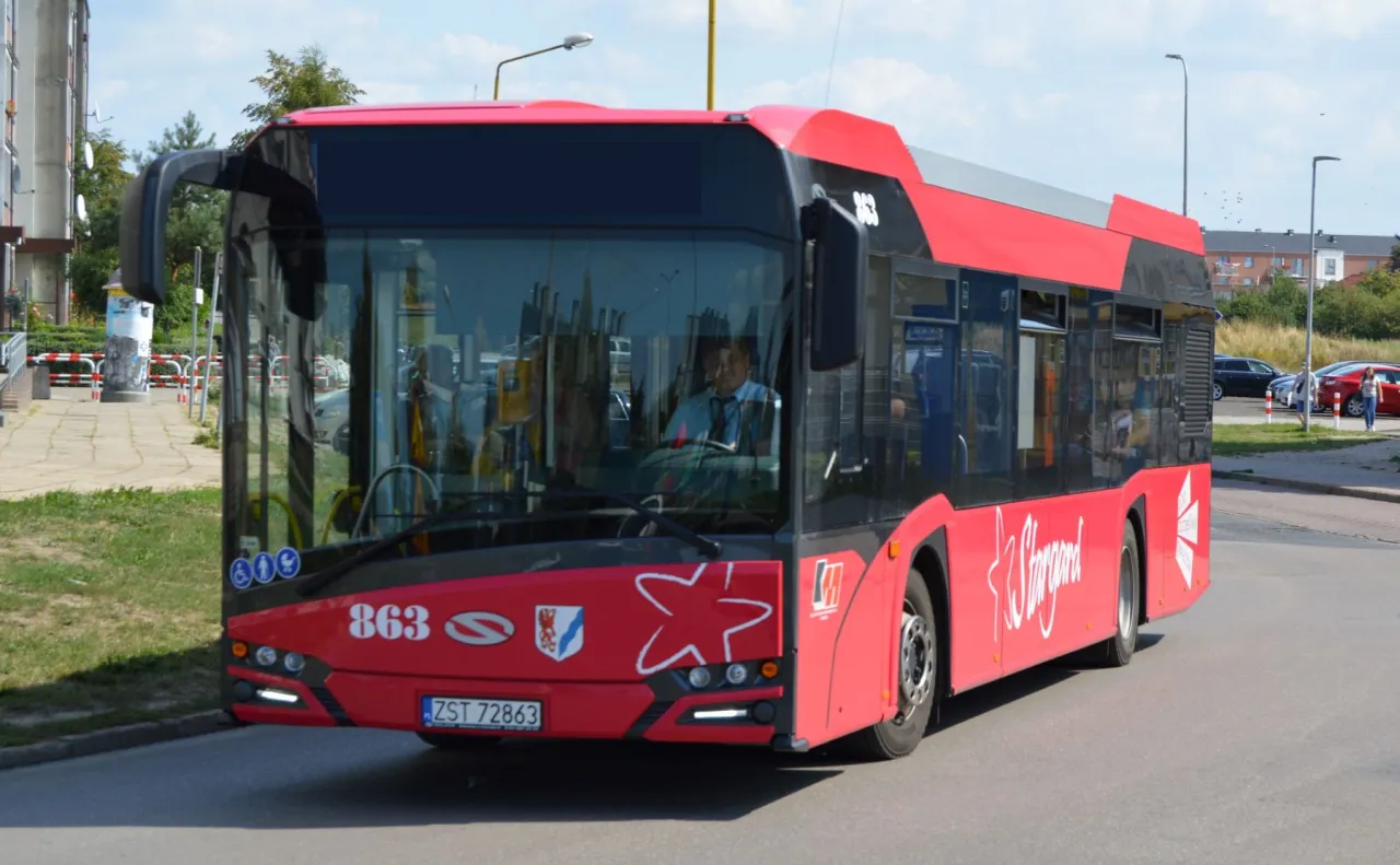 Zdjęcie Gdzie na osiedlu Słonecznym zatrzymuje się bus do Stargardu? Sprawdź!