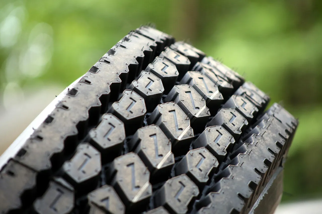 Zdjęcie Reifen vulkanisieren kosten: So vermeiden Sie teure Überraschungen