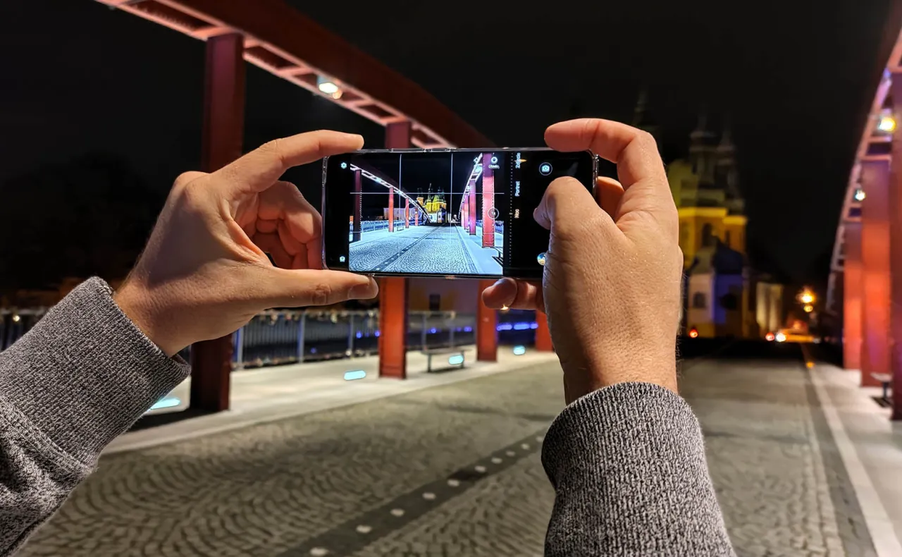 Zdjęcie Czy można wywołać zdjęcia z telefonu u fotografa? Oto odpowiedź!