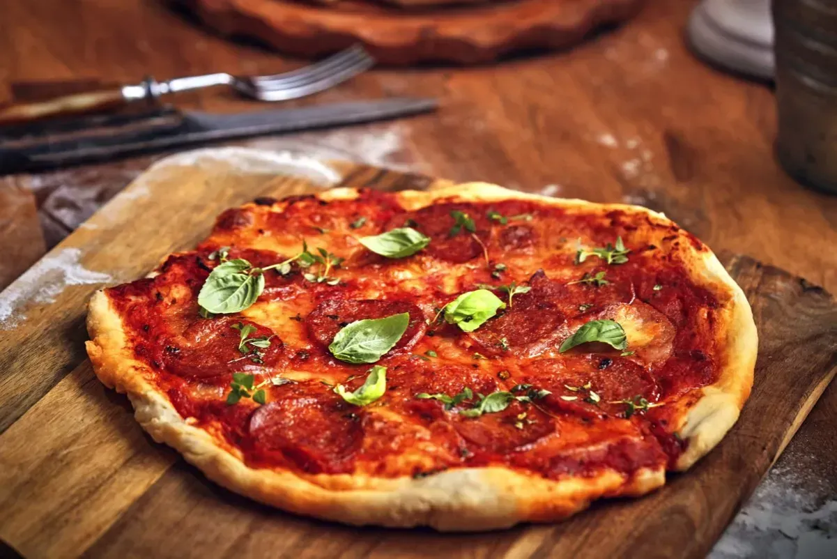 Zdjęcie Jakie salami na pizzę? Odkryj najlepsze smaki do swojej pizzy