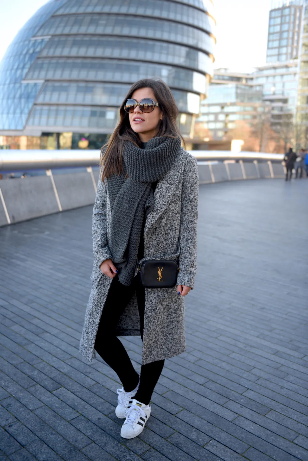 Zdjęcie Casualowa stylizacja: 7 trików na modny i wygodny look