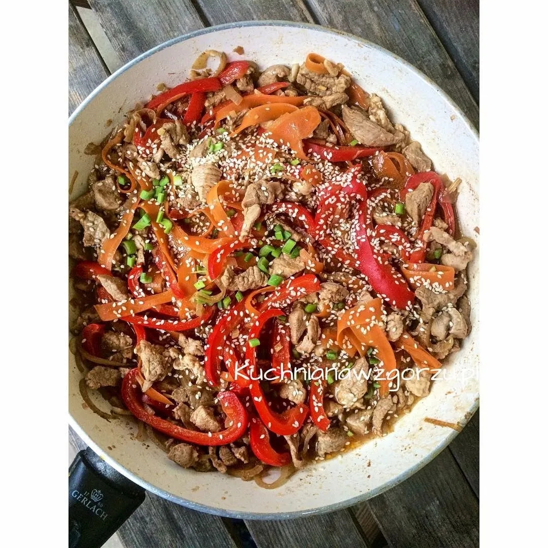 Zdjęcie Pyszna wieprzowina w sosie teriyaki - proste przepisy i porady kulinarne