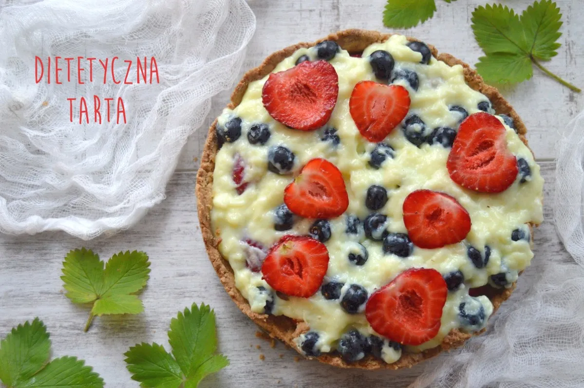 Zdjęcie Fit tarta z owocami i budyniem: prosty przepis na zdrowy deser bez cukru