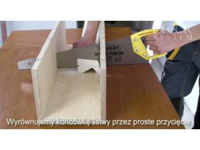 Zdjęcie Jak docinać listwy pod kątem: 5 prostych kroków do perfekcji