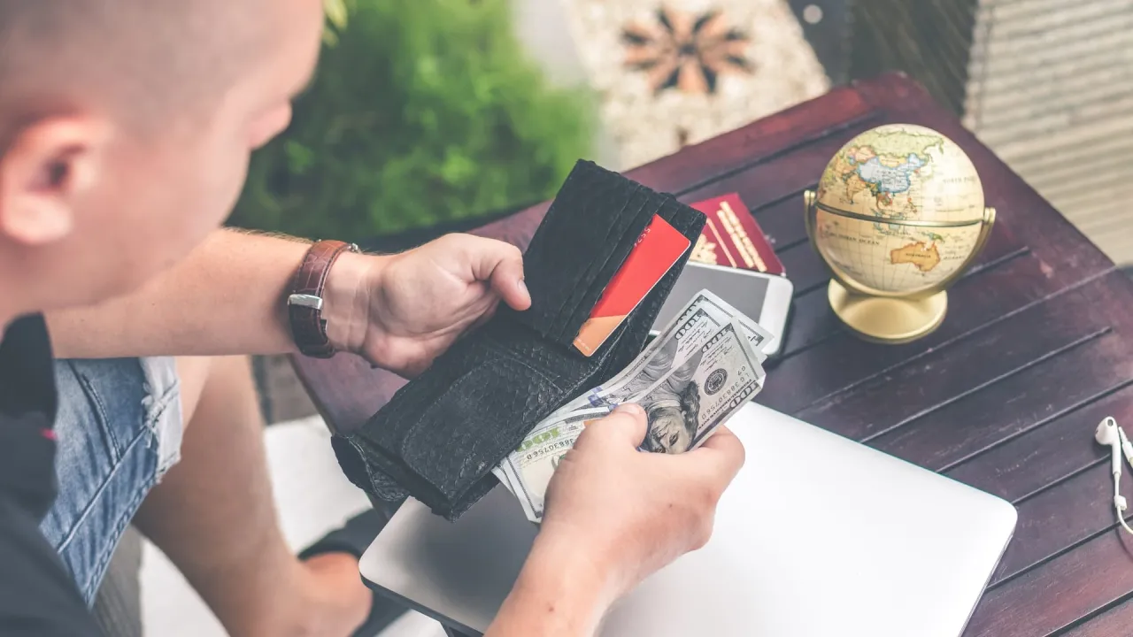 Zdjęcie Jak sprzedać mieszkanie w kredycie i uniknąć problemów finansowych