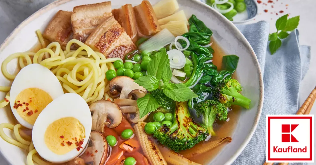 Zdjęcie Ramen z czego jest: odkryj składniki i tajemnice tej zupy