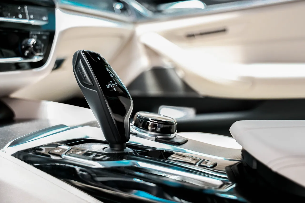 Zdjęcie Co ile wymiana oleju w skrzyni automatycznej Audi, aby uniknąć awarii?