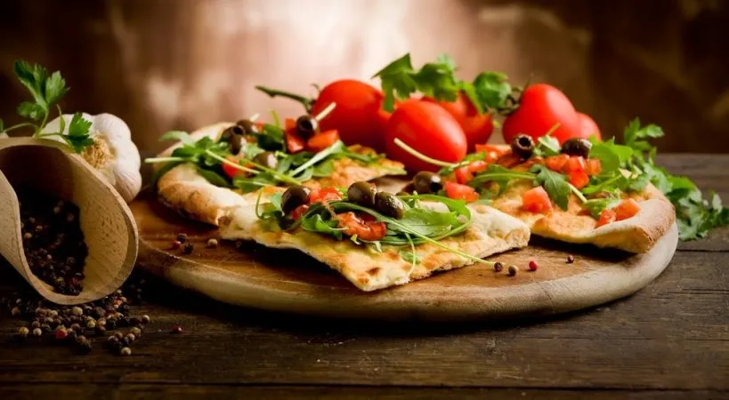 Zdjęcie Ile waży kawałek pizzy? Zaskakujące różnice w wagach!