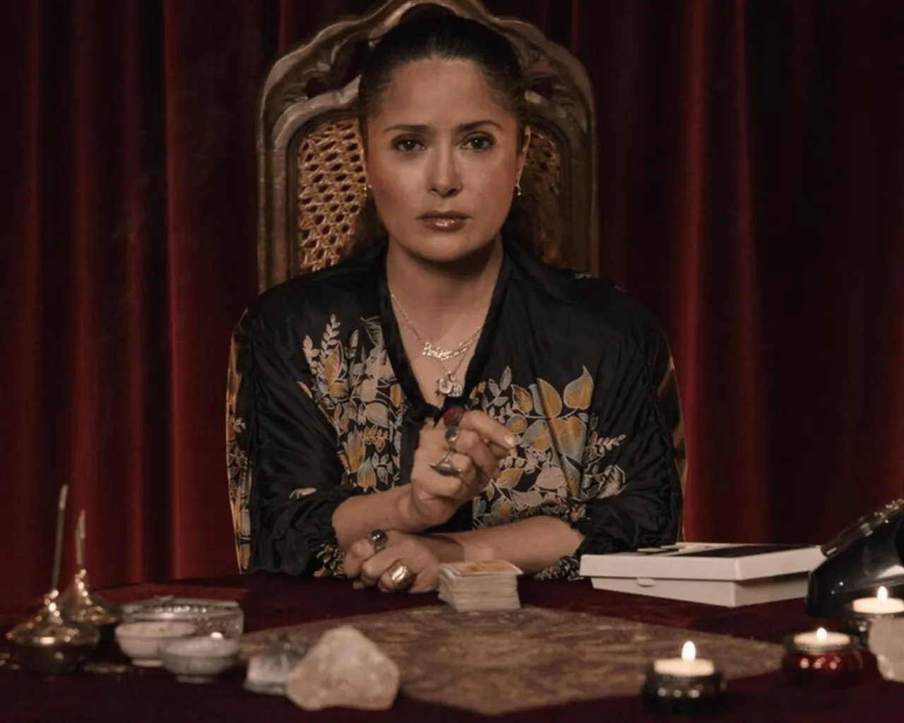 Zdjęcie Jak rozkładać tarota: proste metody dla początkujących wróżbitów