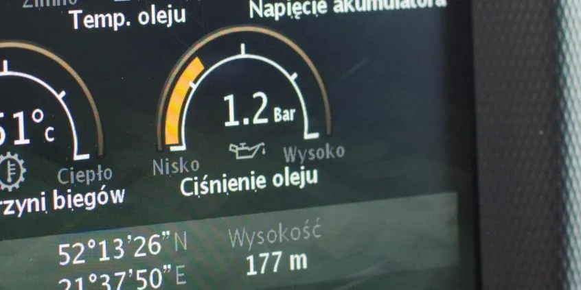 Zdjęcie Zbyt wysokie ciśnienie oleju w silniku - objawy, które mogą zaskoczyć