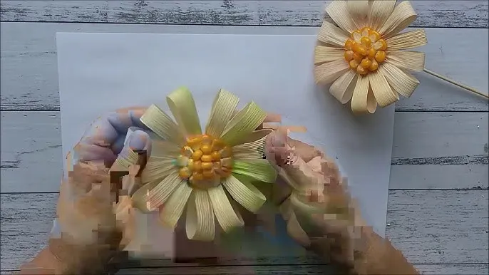 Zdjęcie Kwiaty do wieńca dożynkowego: przewodnik krok po kroku