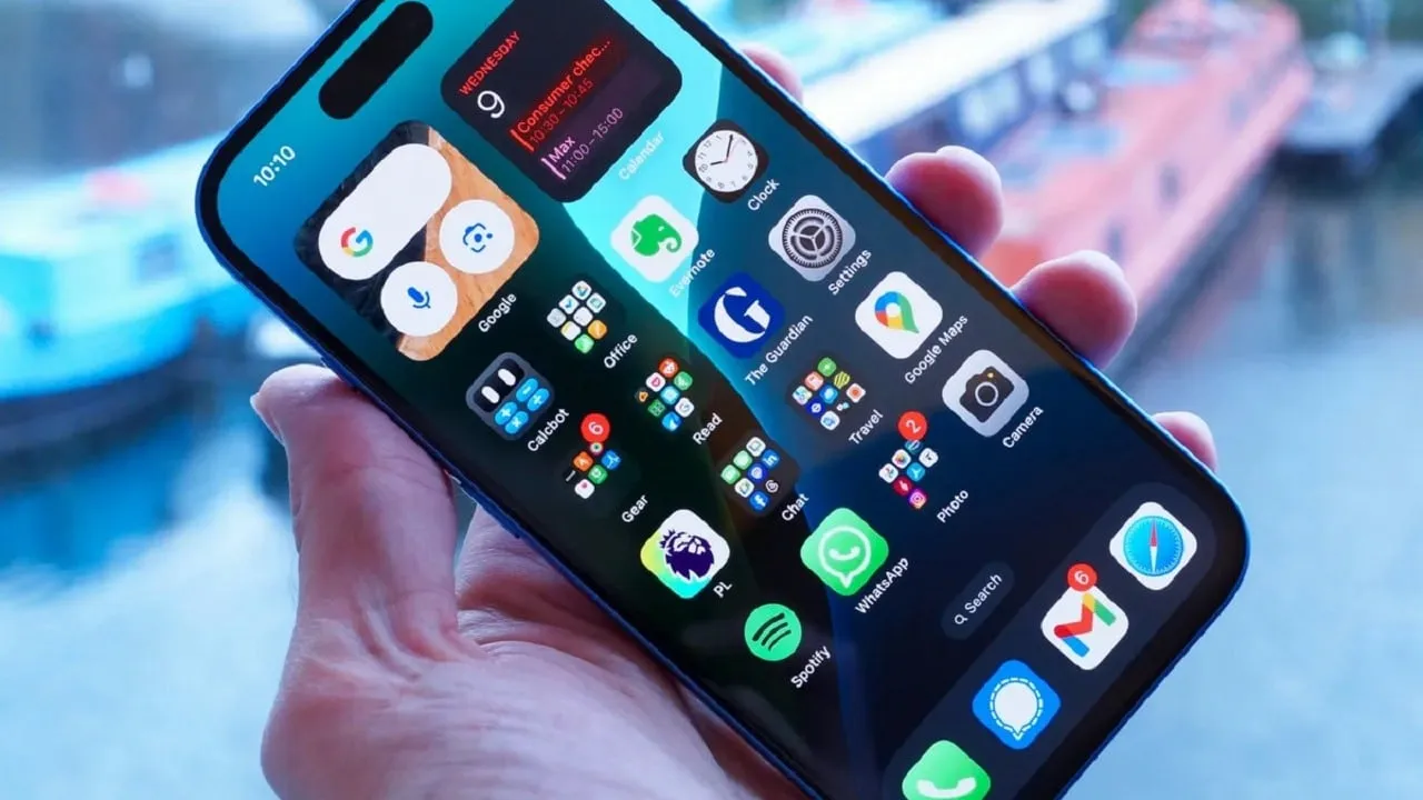Zdjęcie Kiedy premiera iPhone SE 4? Oczekiwane daty i nowe funkcje