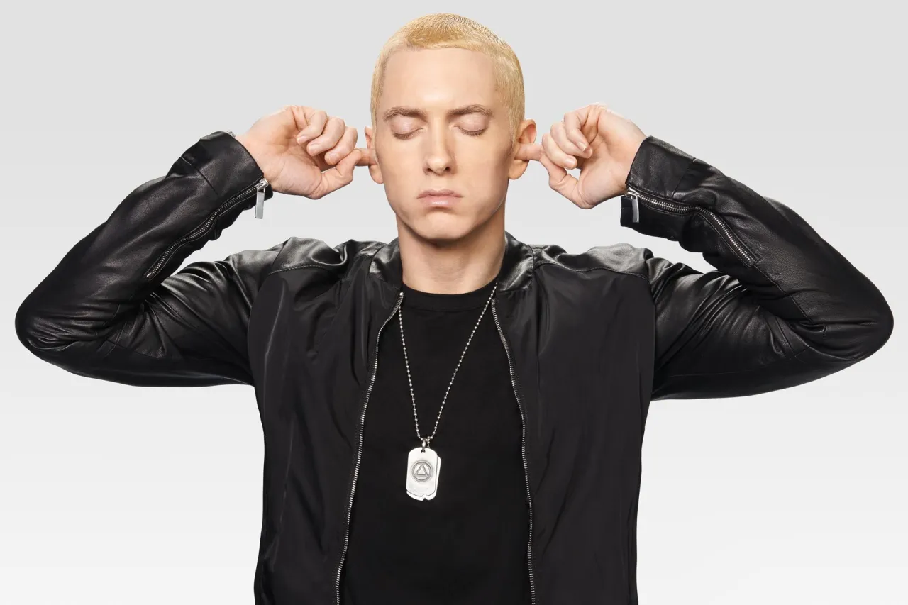 Zdjęcie Ile lat ma Eminem? Zaskakująca prawda o jego wieku i karierze