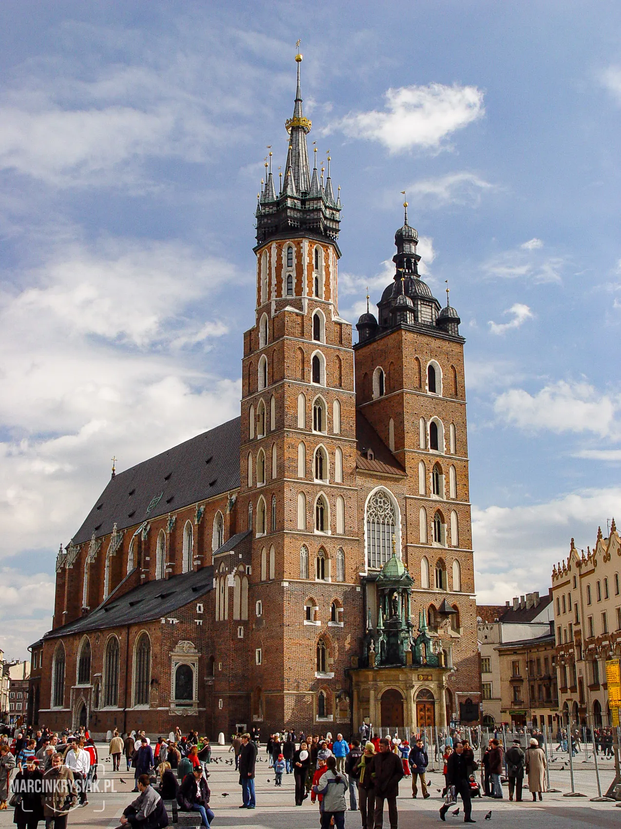 Zdjęcie Jak wygląda kościół mariacki? Odkryj jego niezwykłe piękno i detale