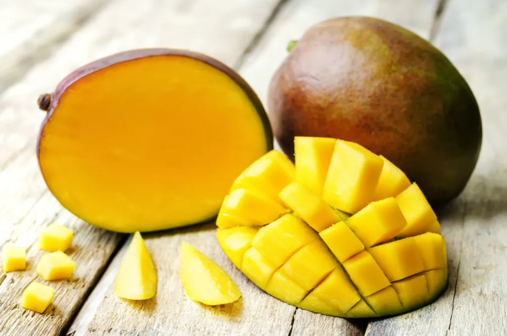 Zdjęcie Czy mango tuczy? Odkryj prawdę o kaloriach i diecie!