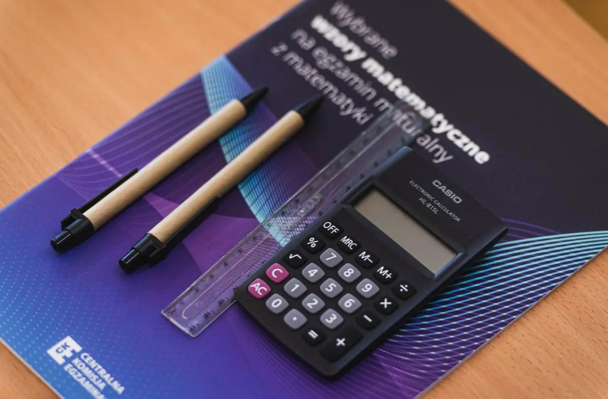 Zdjęcie Czy na maturze z matematyki można mieć kalkulator? Oto zasady i ograniczenia