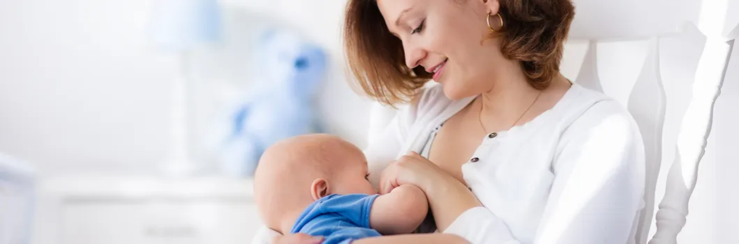 Zdjęcie Bezpieczne herbaty dla mam karmiących. Unikaj zagrożeń dla siebie i dziecka