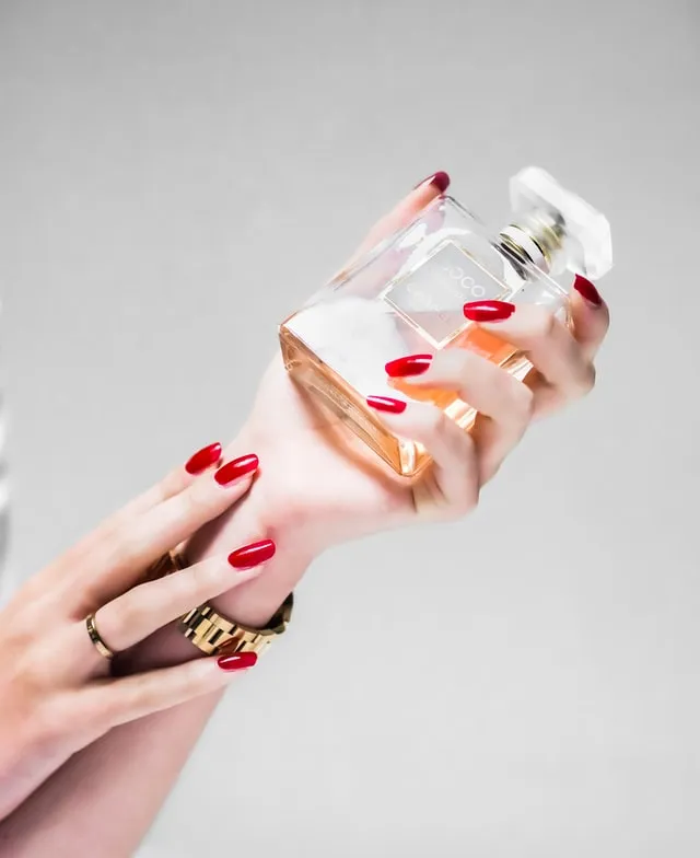 Zdjęcie Perfumy szyprowe dla kogo? Odkryj idealne zapachy dla siebie