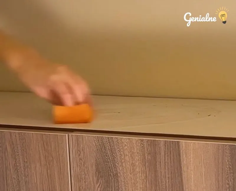Zdjęcie Jak skutecznie czyścić szafki kuchenne, aby uniknąć zniszczeń?