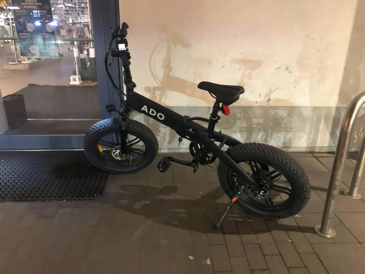 Zdjęcie Rower elektryczny a motorower: poznaj różnice prawne i wymagania