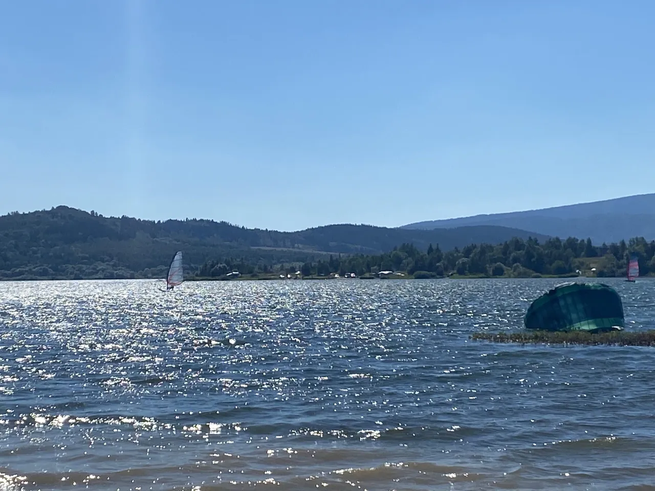 Zdjęcie Zbiornik Sudety: malownicze miejsce na aktywny wypoczynek nad wodą
