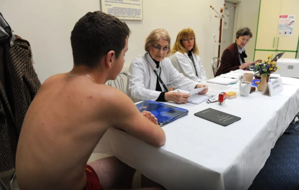 Zdjęcie Jakie badania lekarskie do wojska na zawodowego – uniknij dyskwalifikacji