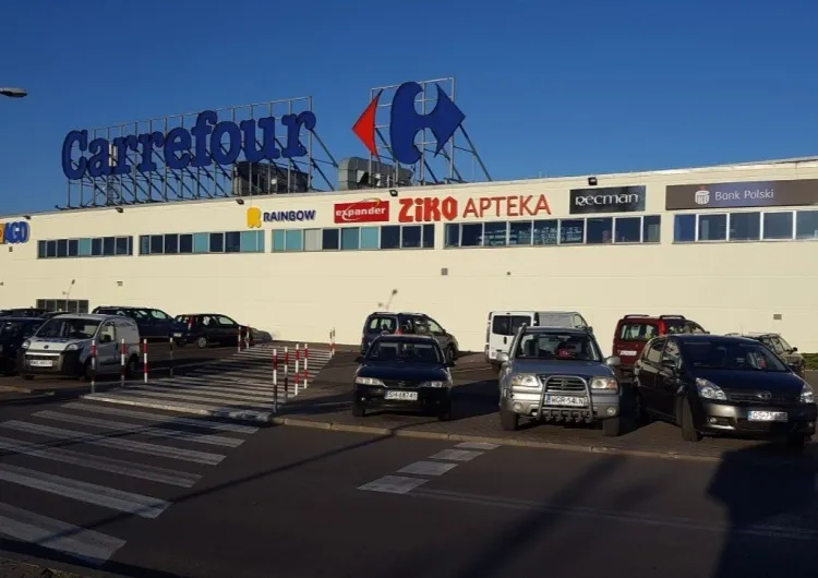 Zdjęcie Czy w Kołobrzegu jest Carrefour? Sprawdź lokalizację i godziny otwarcia