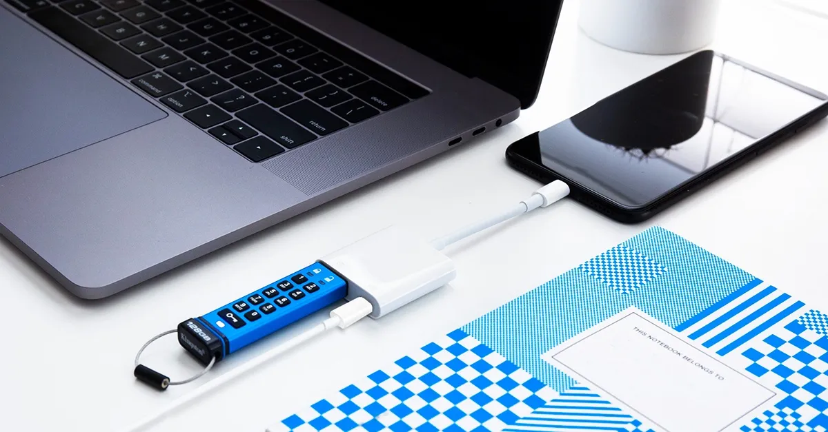 Zdjęcie Jak podłączyć pendrive do iPhone i uniknąć problemów z plikami
