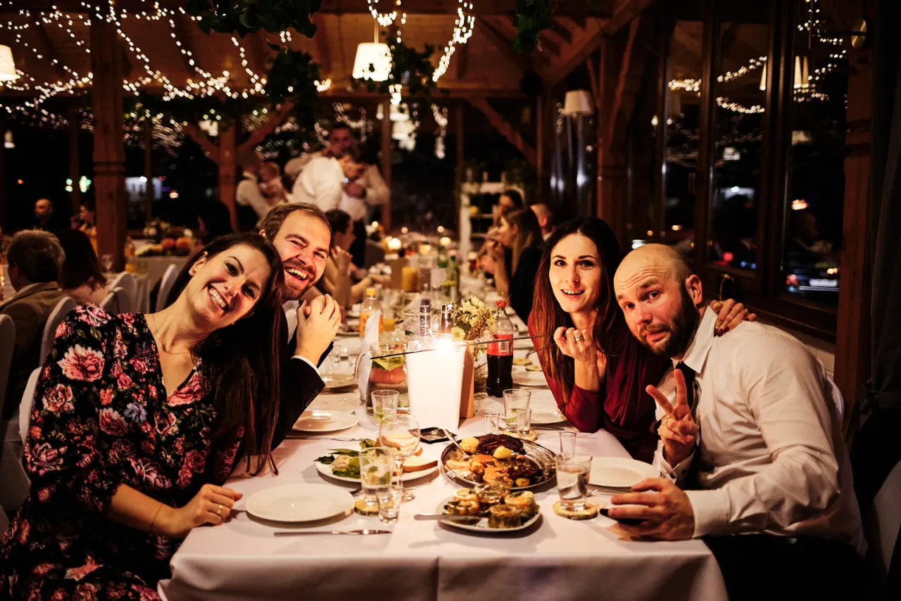 Zdjęcie Ile kosztuje fotograf na studniówkę? Ceny, które zaskoczą!