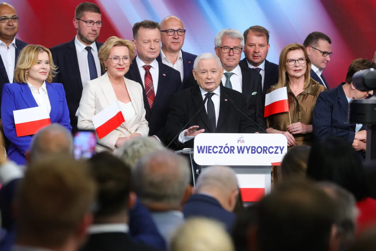 Zdjęcie Kto z PiS w Europarlamencie? Poznaj wpływowych posłów i ich rolę