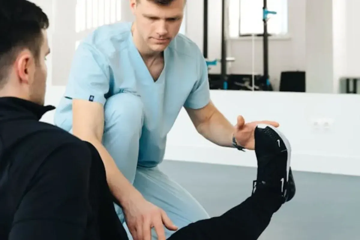 Zdjęcie Ile zarabia fizjoterapeuta sportowy? Poznaj zaskakujące zarobki!