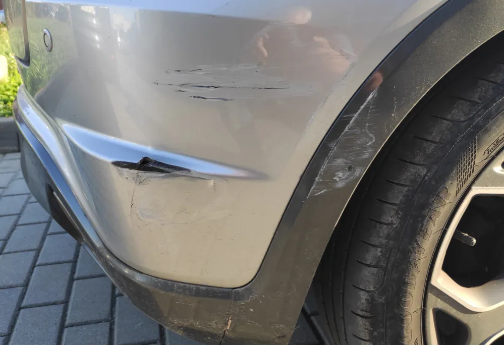 Zdjęcie Ile kosztuje wymiana zderzaka? Sprawdź, co wpływa na cenę