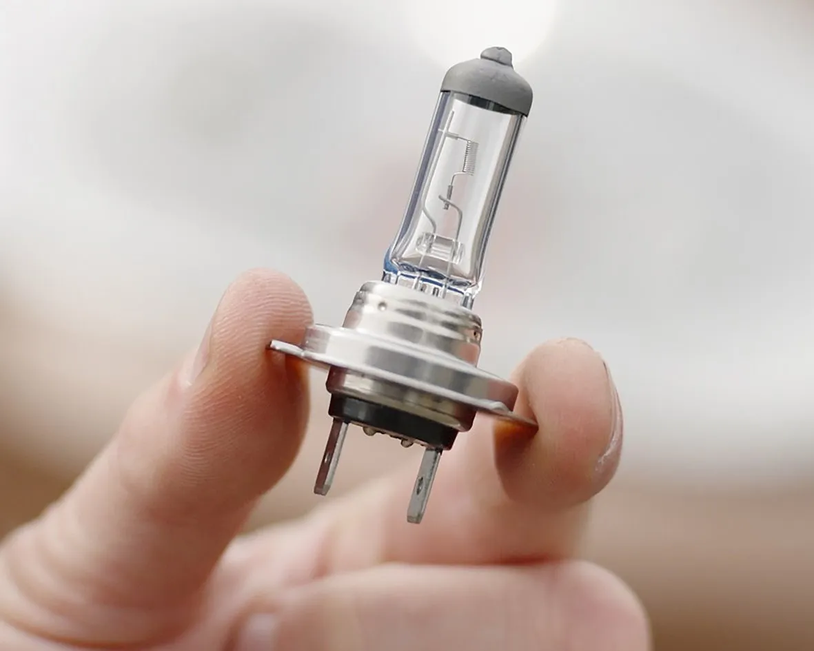 Zdjęcie Najlepsze żarówki H7 jakie wybrać, aby uniknąć słabego oświetlenia