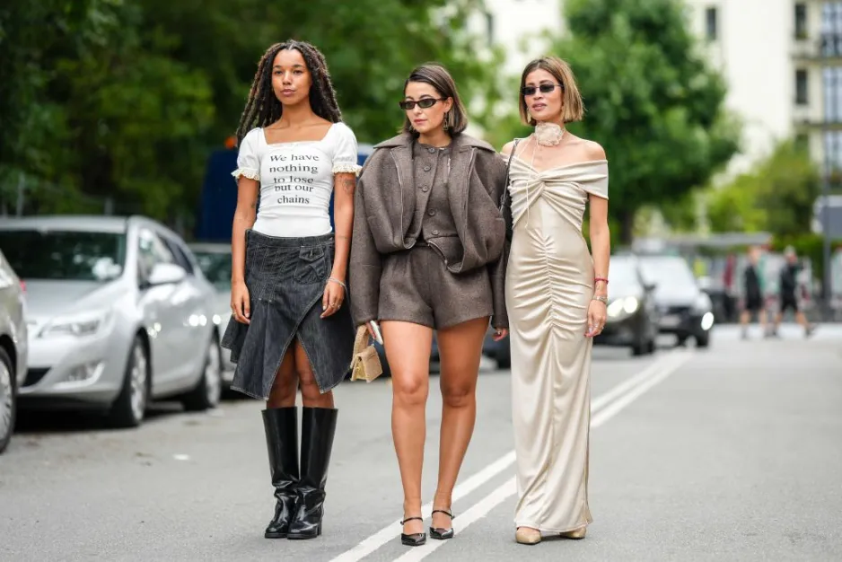 Zdjęcie Modne trendy na wiosnę: odkryj styl minimalistyczny i kwiatowe wzory