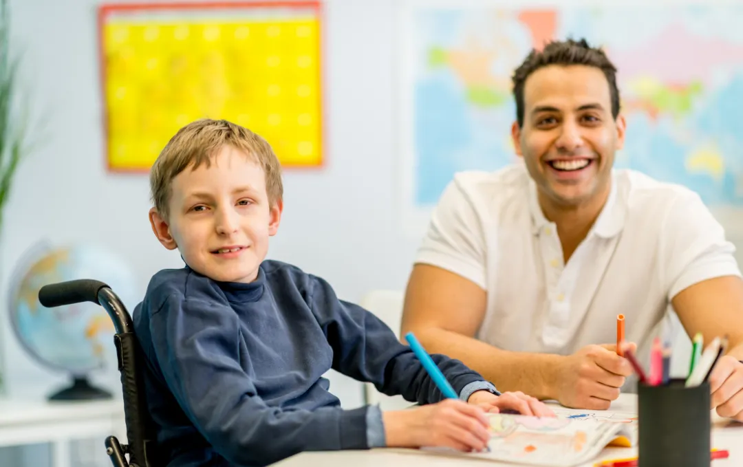 Zdjęcie Jak załatwić asystenta osoby niepełnosprawnej - krok po kroku do wsparcia