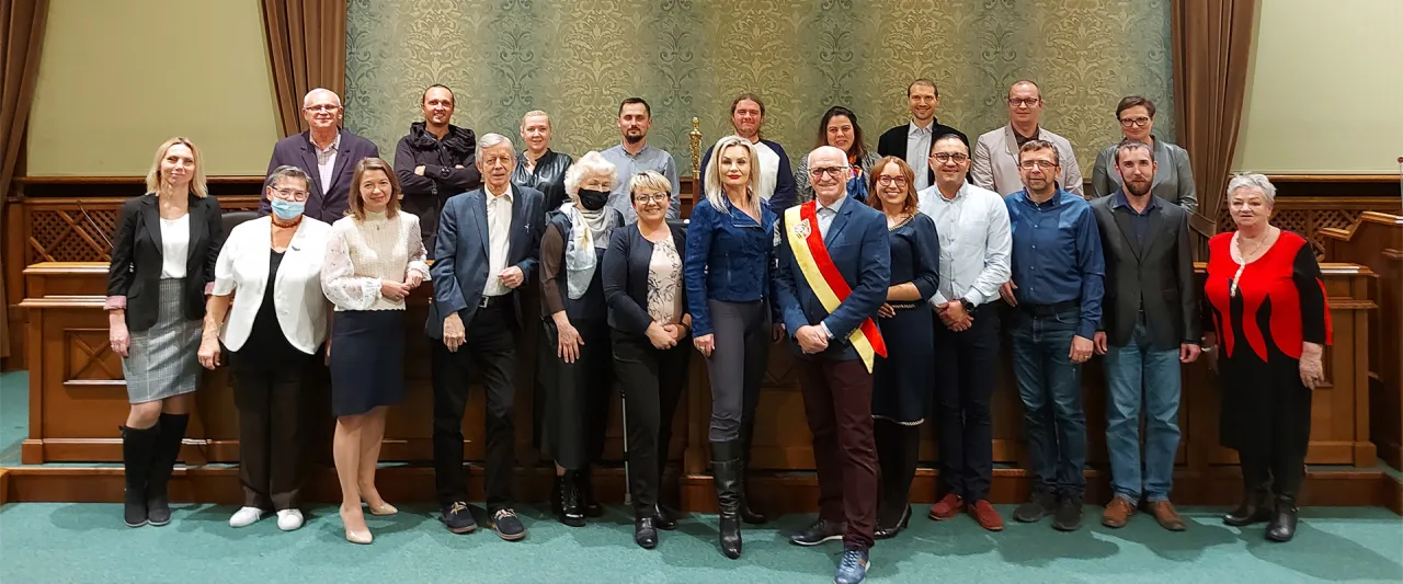 Zdjęcie Ile zarabia przewodniczący rady osiedla? Zaskakujące fakty o wynagrodzeniu