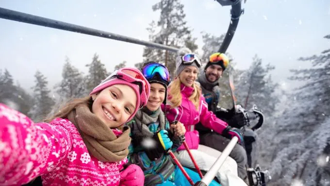 Zdjęcie Gdzie na narty blisko Warszawy? Najlepsze stoki na zimowy wypoczynek