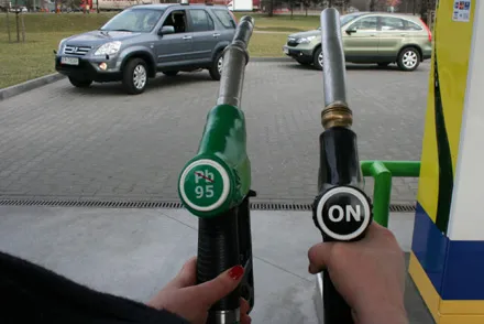 Zdjęcie Czy diesel się pali? Wszystko o łatwopalności i bezpieczeństwie oleju napędowego