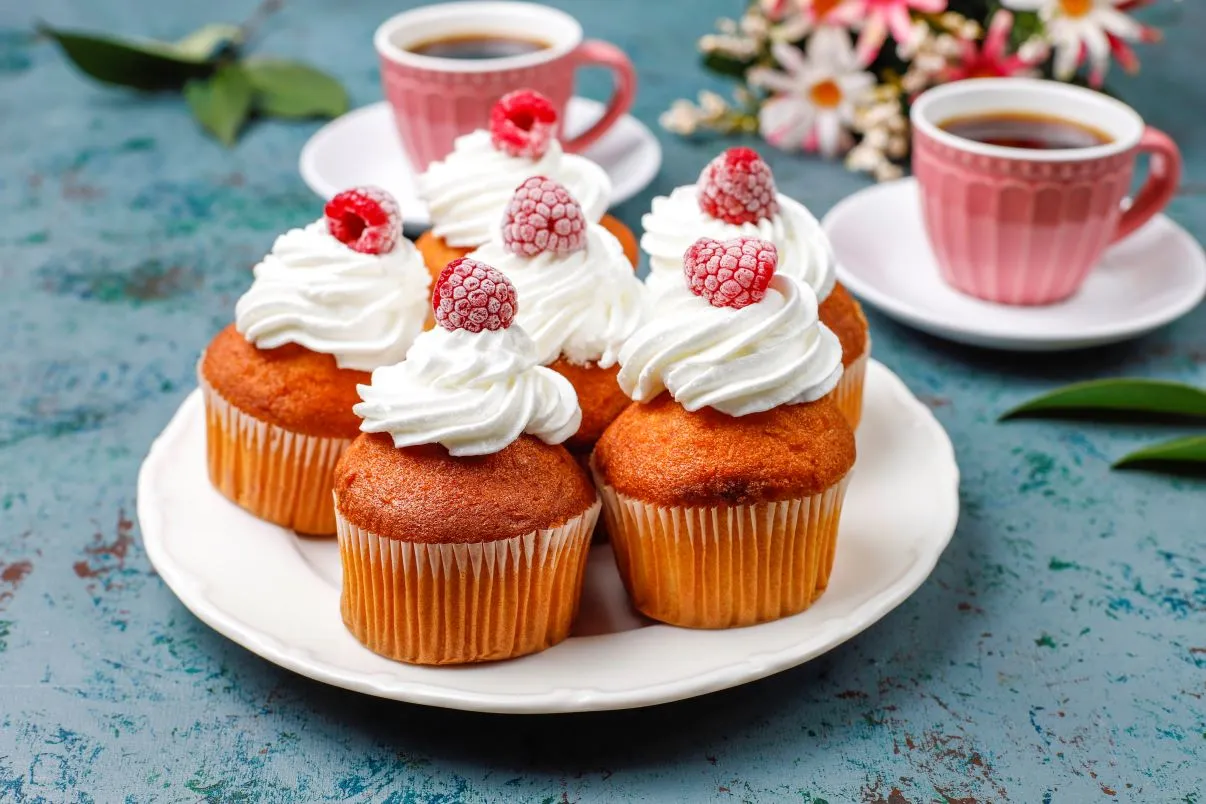 Zdjęcie Jak upiec idealne muffinki w papierowych foremkach bez błędów i przywierania