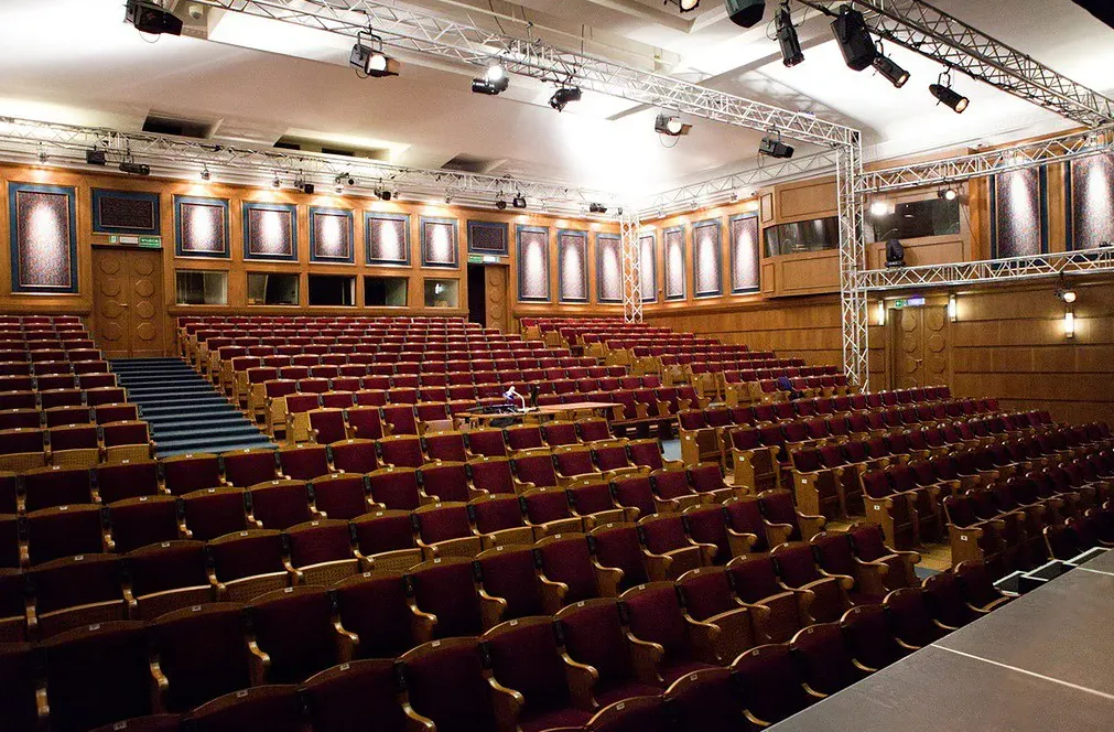 Zdjęcie Teatr 6 piętro sala – idealne miejsce na wydarzenia i spektakle