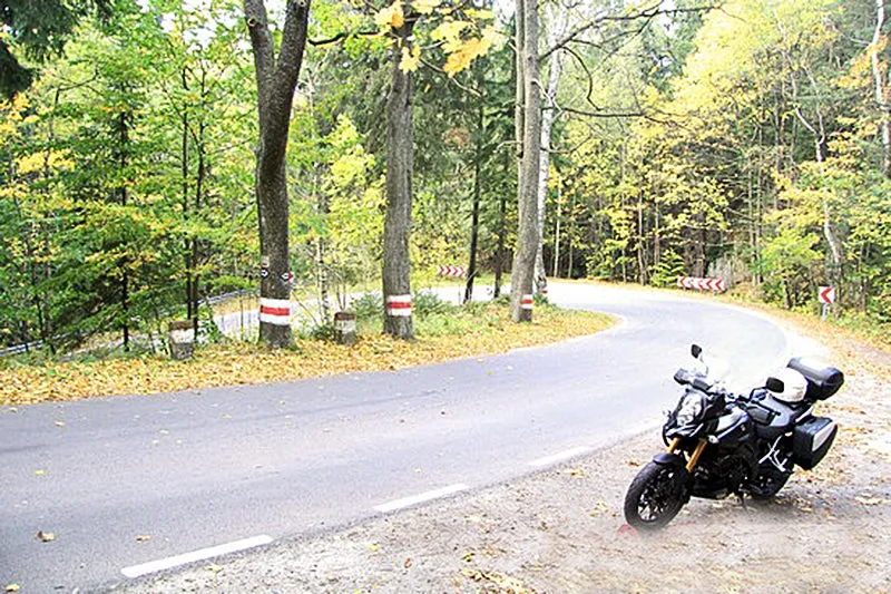 Zdjęcie Najlepsze trasy motocyklowe w zachodniopomorskim - odkryj piękno regionu