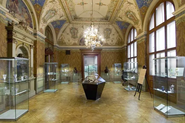Zdjęcie Muzeum sztuki dekoracyjnej w Pradze: historia, zbiory i wystawy