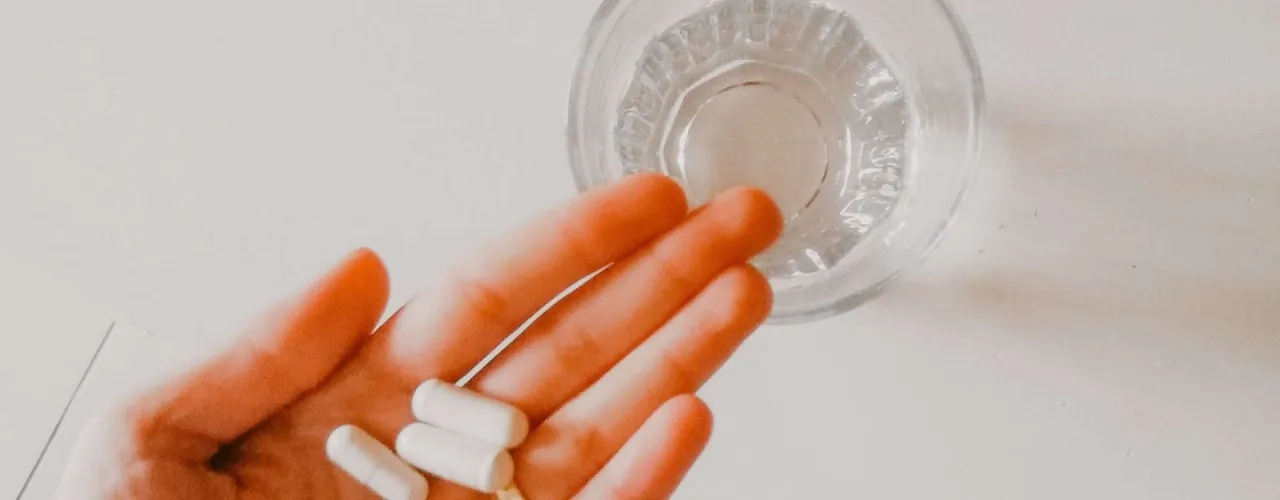 Zdjęcie Kiedy zażywać magnez, aby uniknąć problemów z trawieniem?