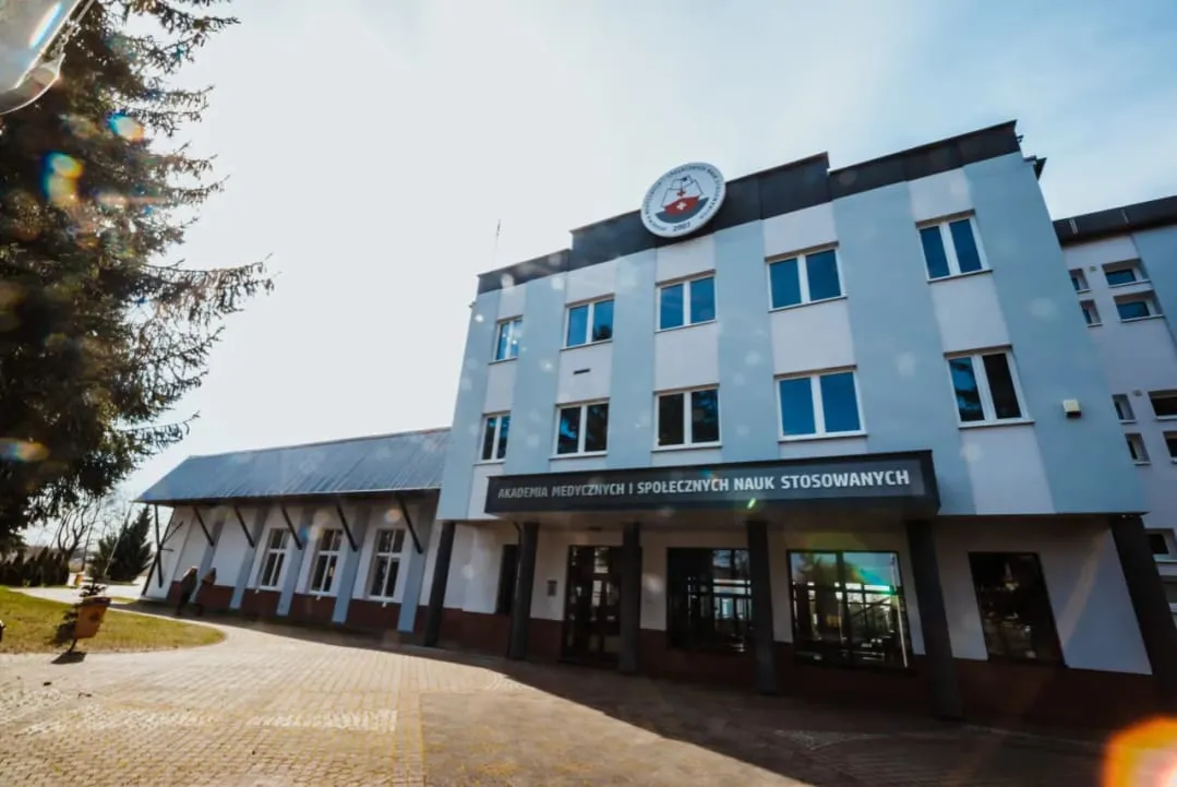 Zdjęcie Ile lat trwają studia ratownictwo medyczne? Poznaj szczegóły programu