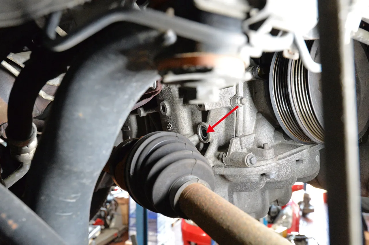 Zdjęcie Kiedy wymienić rozrząd w Fordzie C-Max 1.8 benzyna? Uniknij kosztownych awarii!