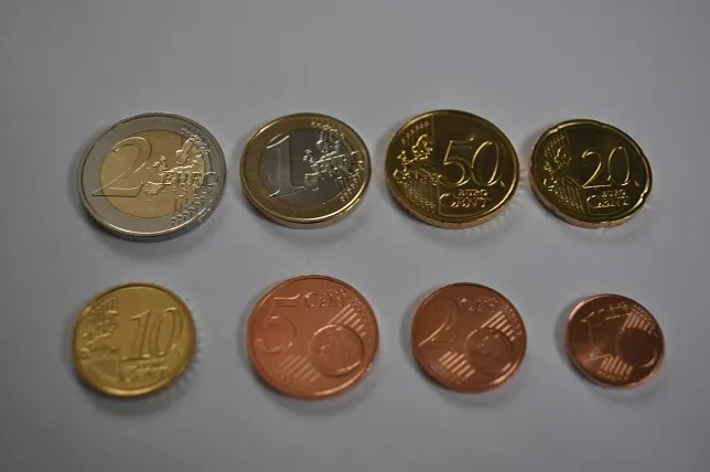 Zdjęcie Waluta na Łotwie: najważniejsze informacje o łotewskim euro i cenach