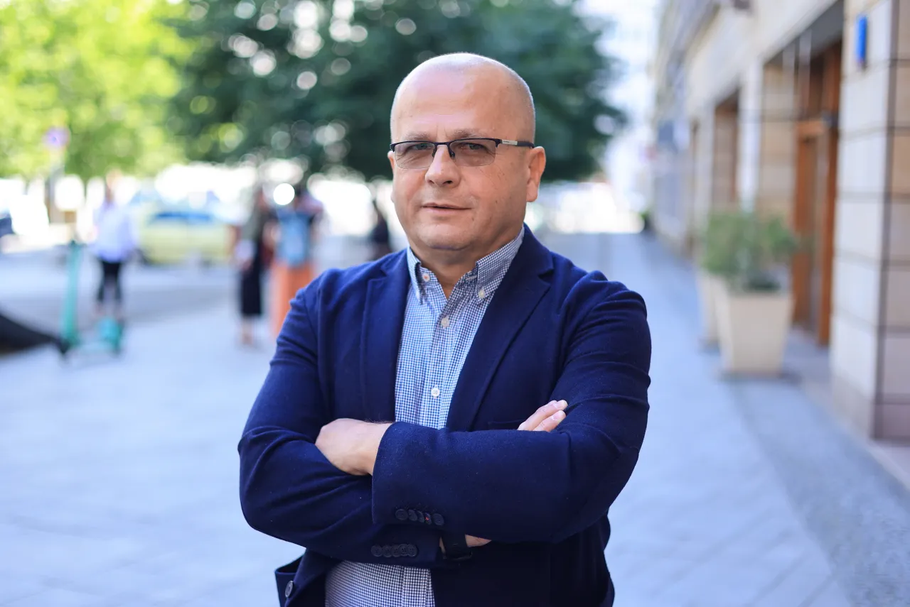 Zdjęcie Generał Kraszewski: Niezwykła kariera i osiągnięcia w armii polskiej