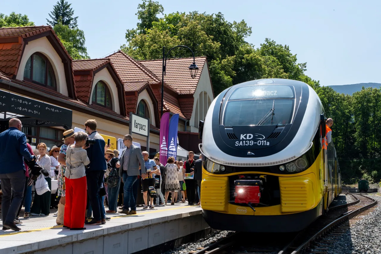 Zdjęcie Jak dojechać do Karpacza pociągiem - aktualne opcje i transfery