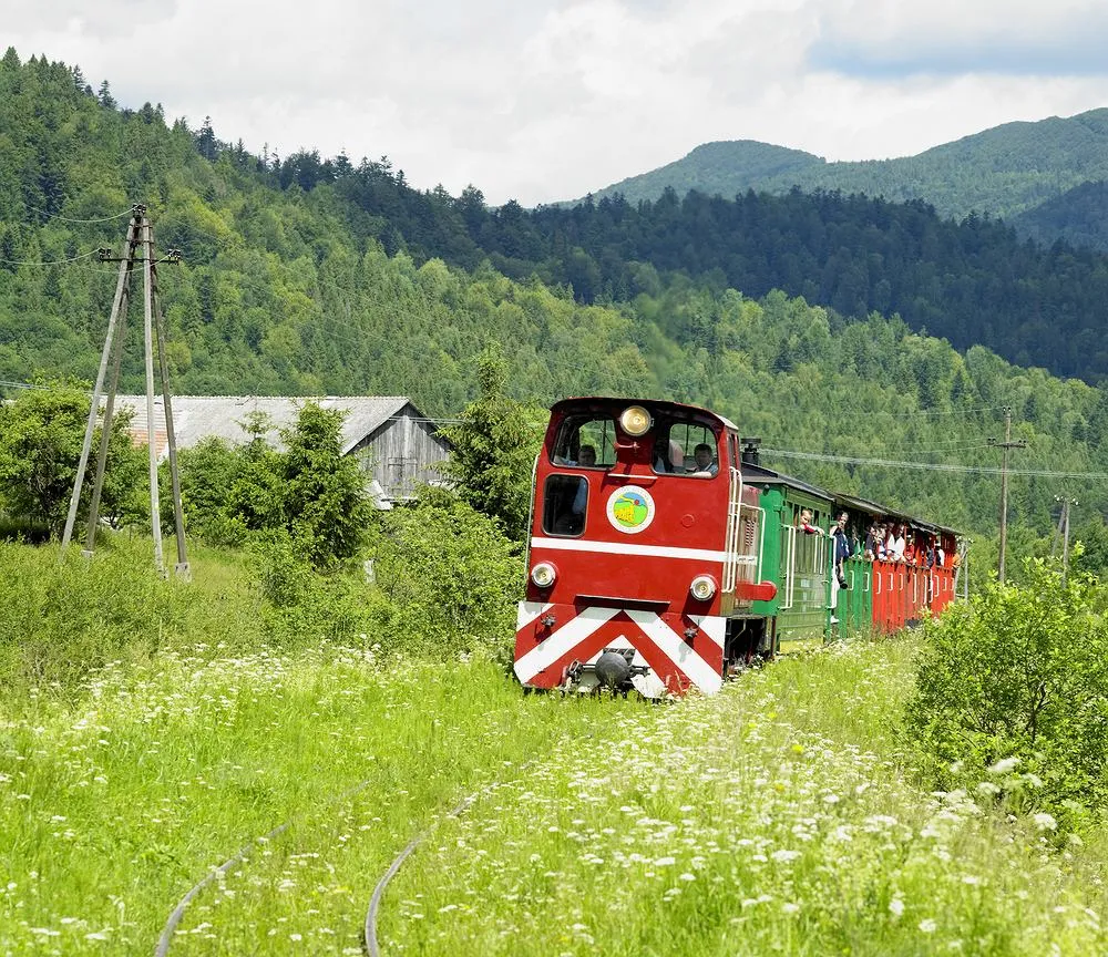 Zdjęcie Jak dojechać w Bieszczady pociągiem - praktyczne informacje i porady podróżnicze