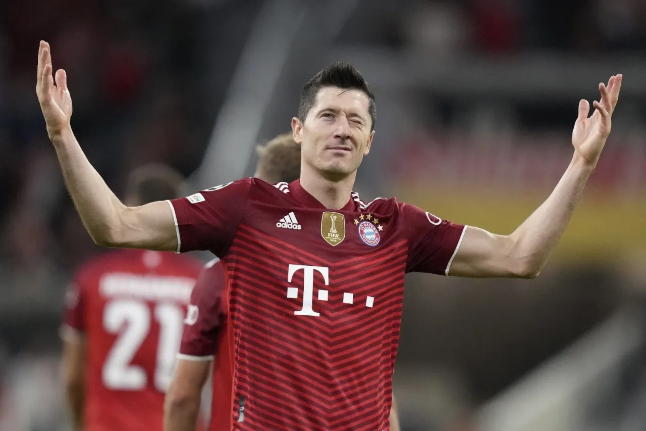 Zdjęcie Dzienne zarobki Lewandowskiego: Ile naprawdę zarabia codziennie?
